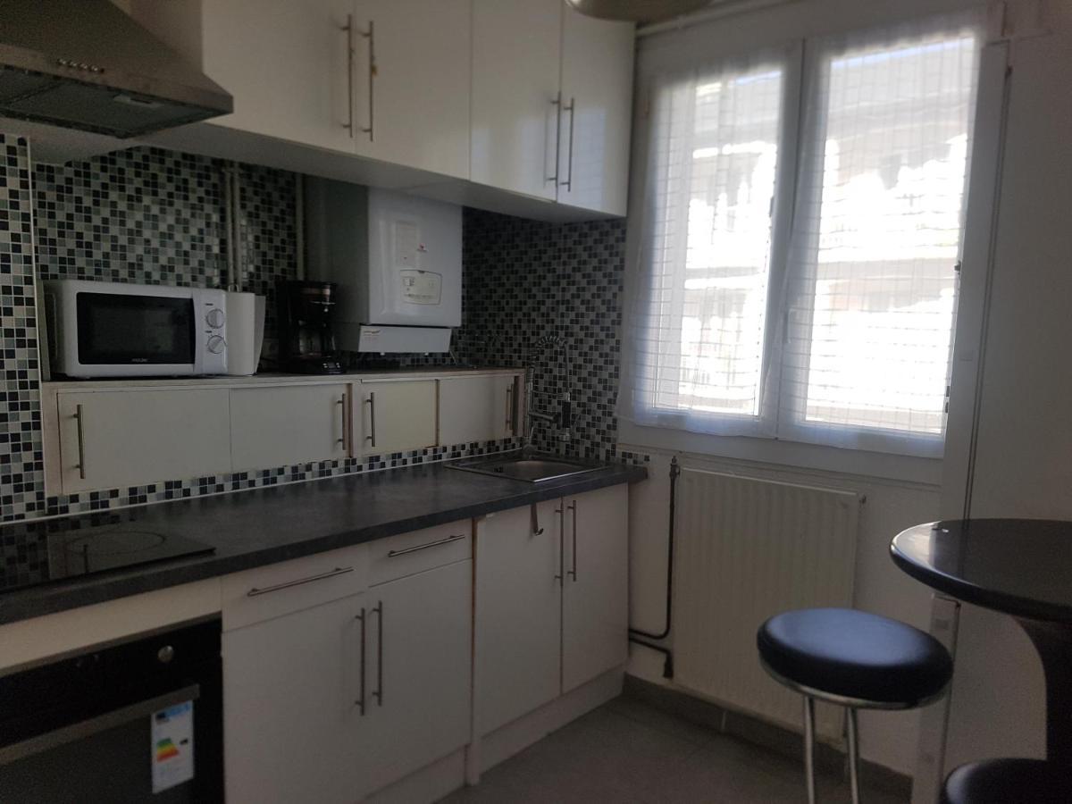 Logement Entier - Appartement T4 Hypercentre Dans Une Rue Calme - Stationnement Gratuit Тарб Екстер'єр фото